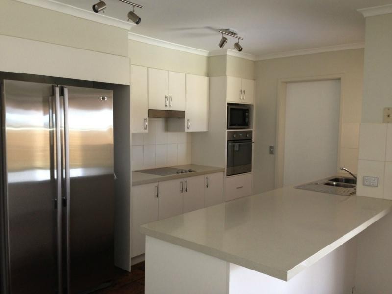 21 Darcy Court, Cranbourne VIC 3977