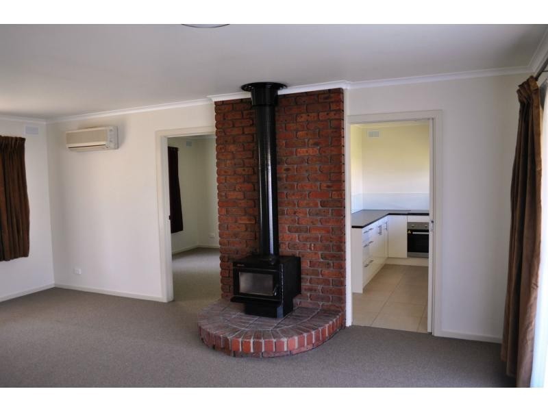 2 Hewson Street, Nyora VIC 3987