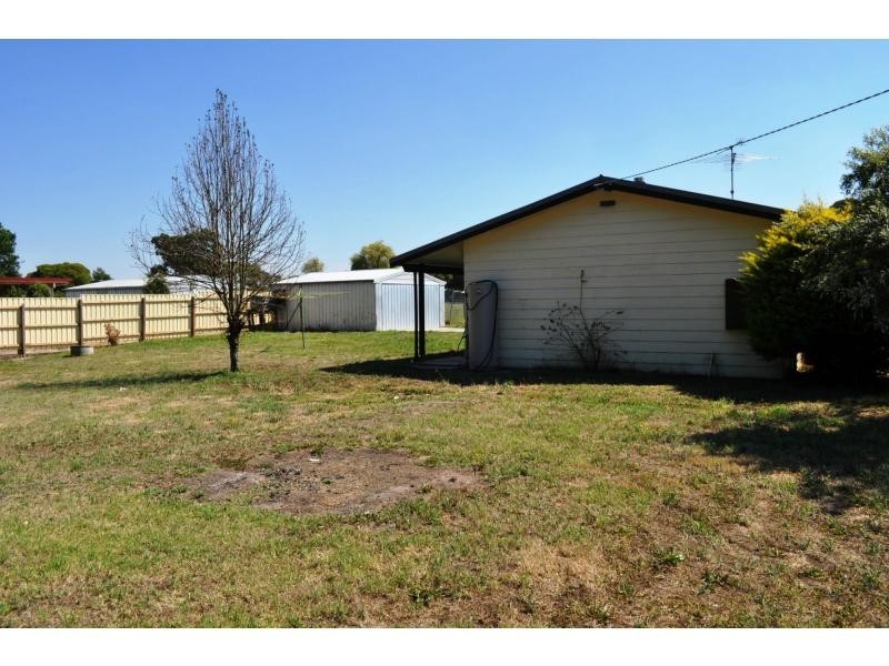 2 Hewson Street, Nyora VIC 3987
