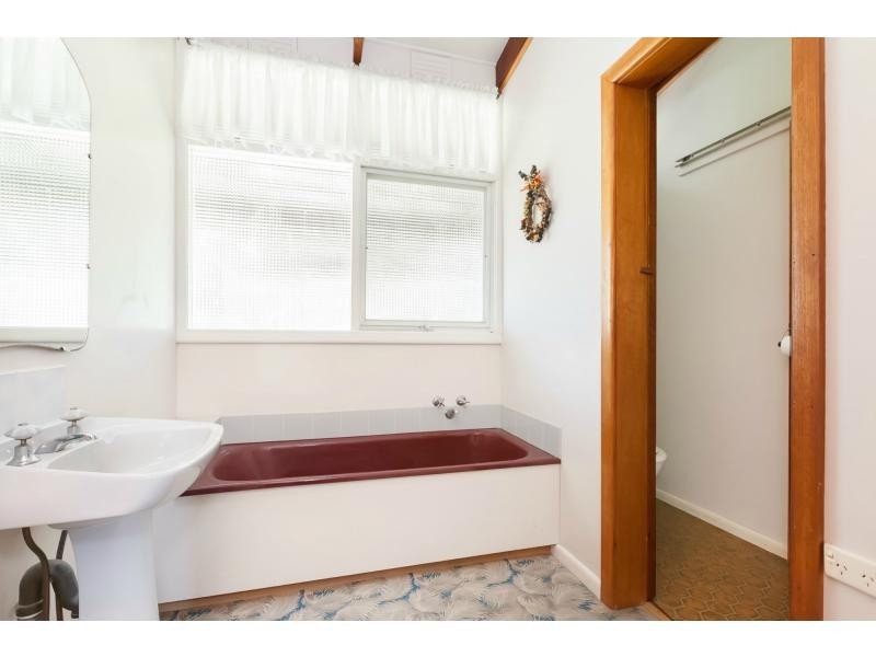 28 Foreshore Road, Jam Jerrup VIC 3984