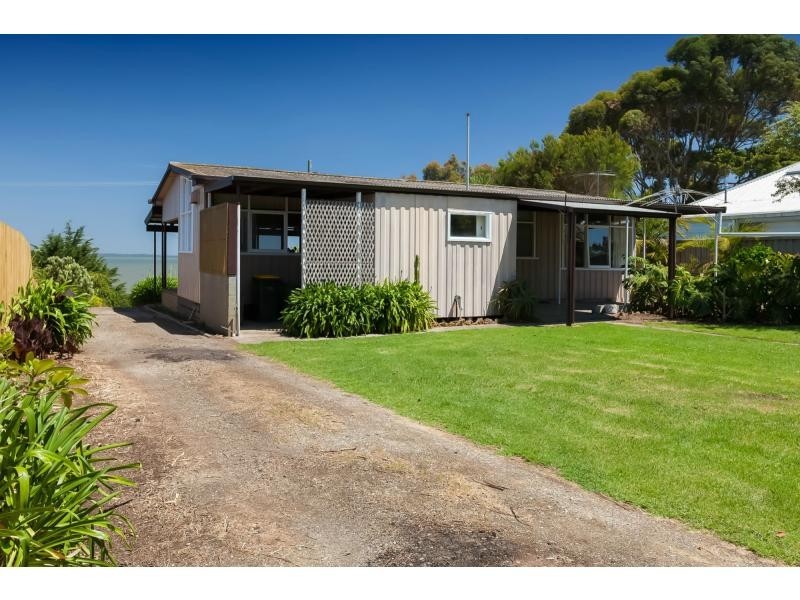 28 Foreshore Road, Jam Jerrup VIC 3984