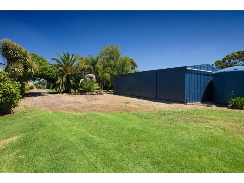 28 Foreshore Road, Jam Jerrup VIC 3984
