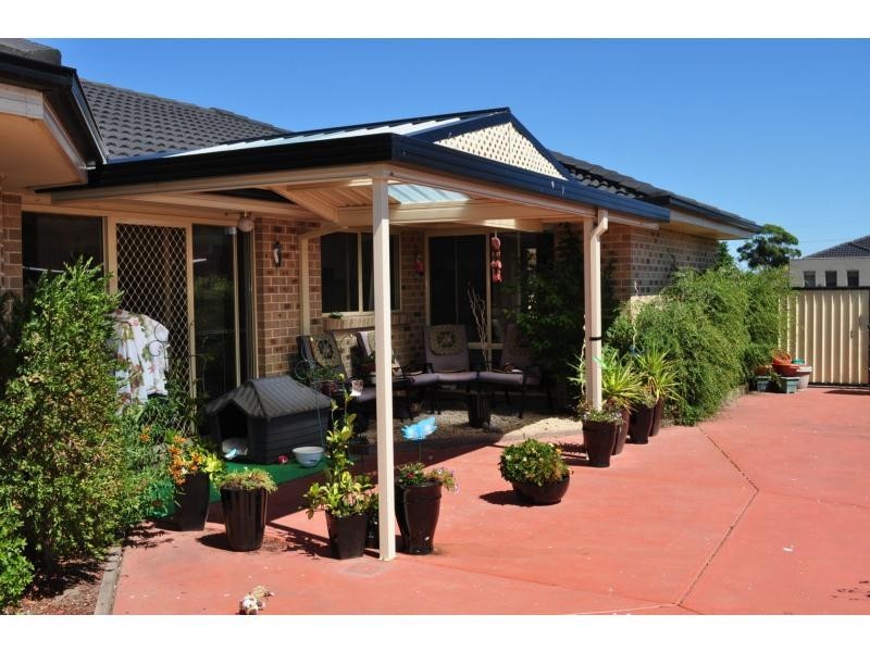 60 Bailey Boulevard, Koo Wee Rup VIC 3981