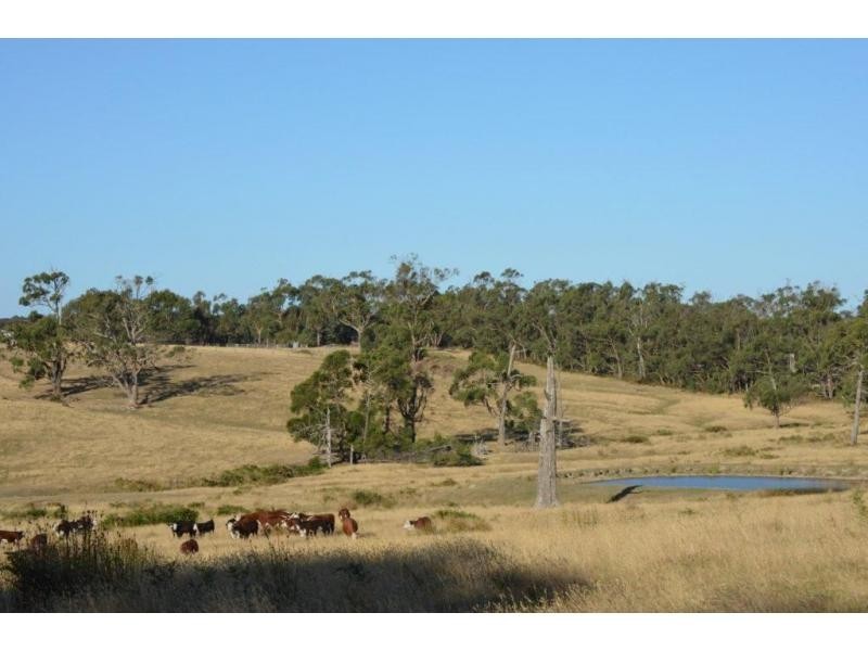 L2 Nyora St Heliers & Doherty Road, Loch VIC 3945