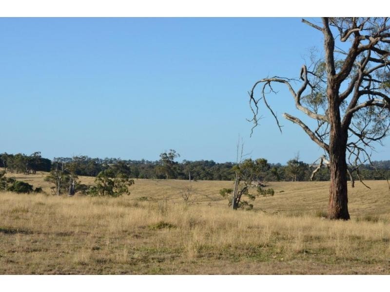 L2 Nyora St Heliers & Doherty Road, Loch VIC 3945