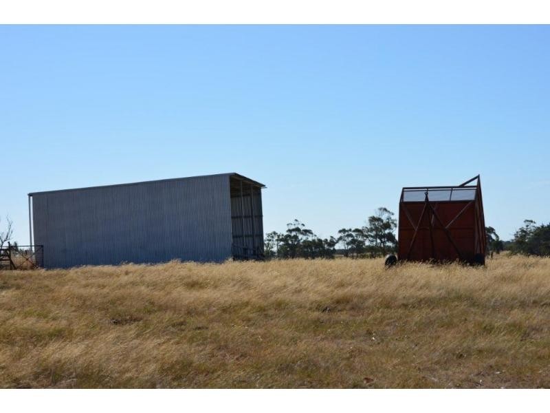 L2 Nyora St Heliers & Doherty Road, Loch VIC 3945
