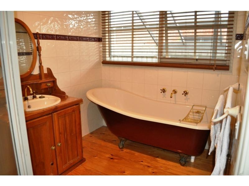 4 Tankerton Street, Lang Lang VIC 3984