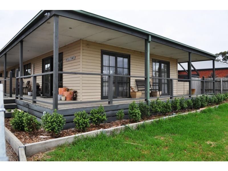 4 Tankerton Street, Lang Lang VIC 3984