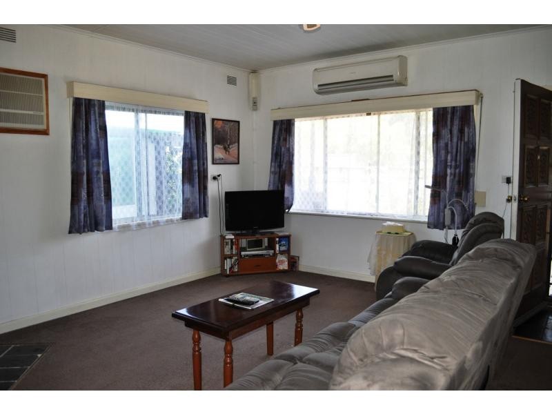 2 Whitstable Street, Lang Lang VIC 3984