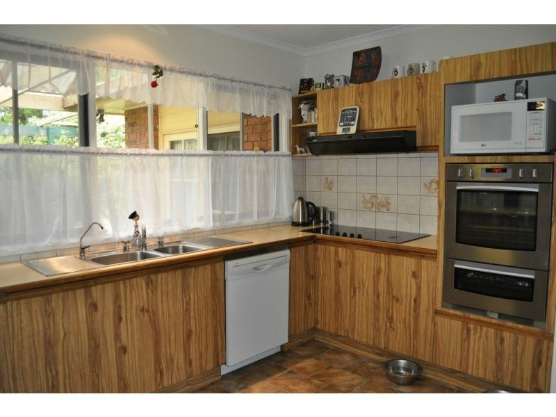 56 Hatchs Road, Nyora VIC 3987