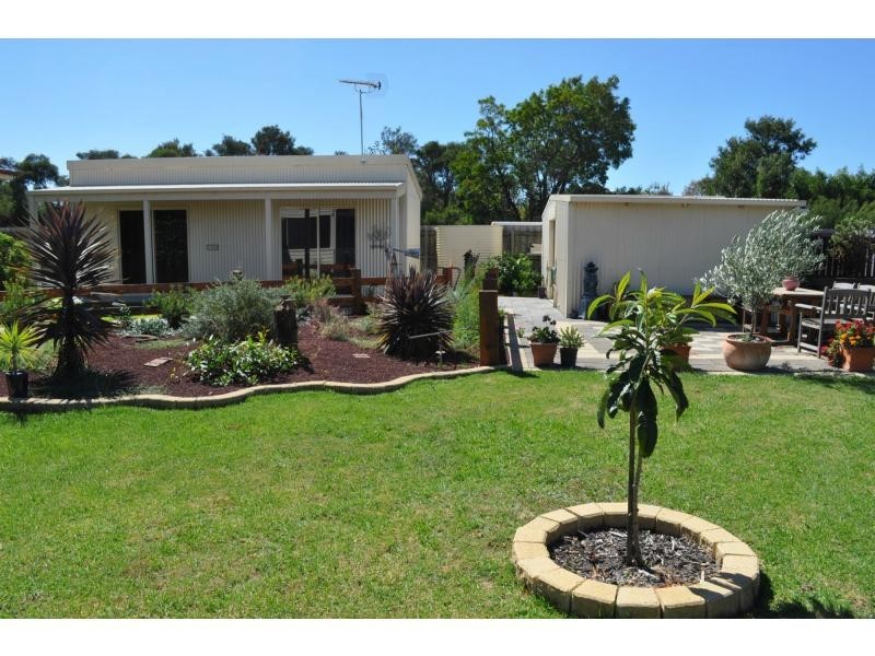 25 Grange Court, Koo Wee Rup VIC 3981