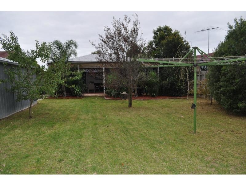 27 Henry Street, Koo Wee Rup VIC 3981