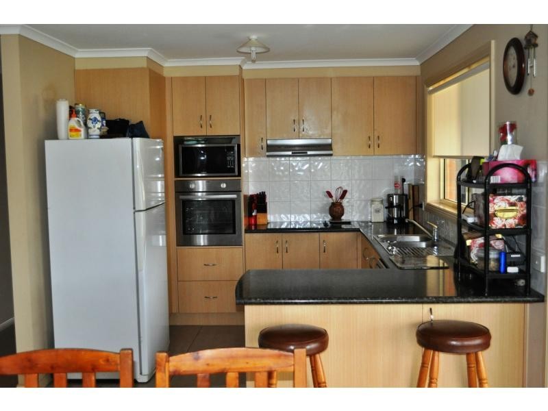 27 Bailey Boulevard, Koo Wee Rup VIC 3981