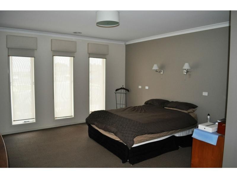 28 Milla Way, Koo Wee Rup VIC 3981