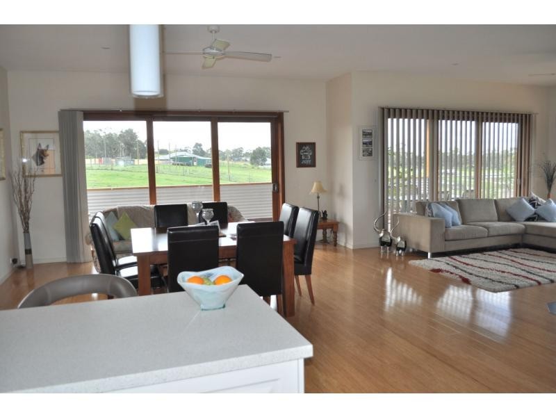 49 Eagle Rise, Nyora VIC 3987