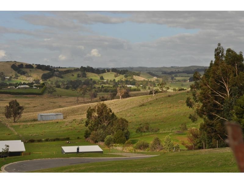 49 Eagle Rise, Nyora VIC 3987