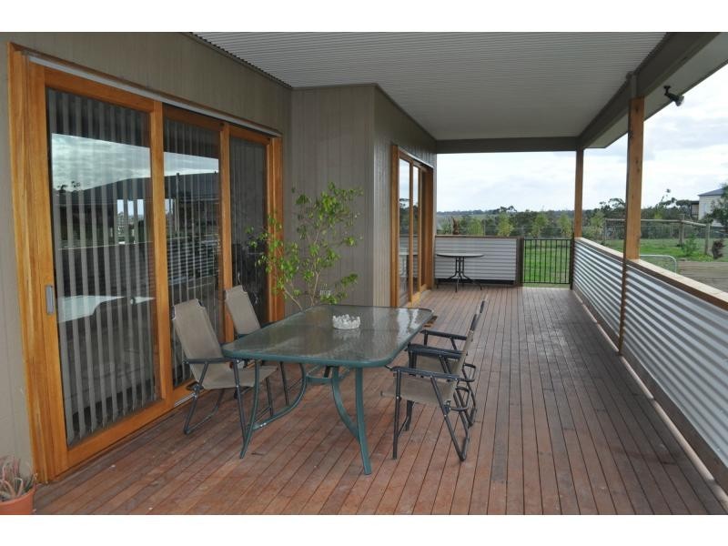 49 Eagle Rise, Nyora VIC 3987