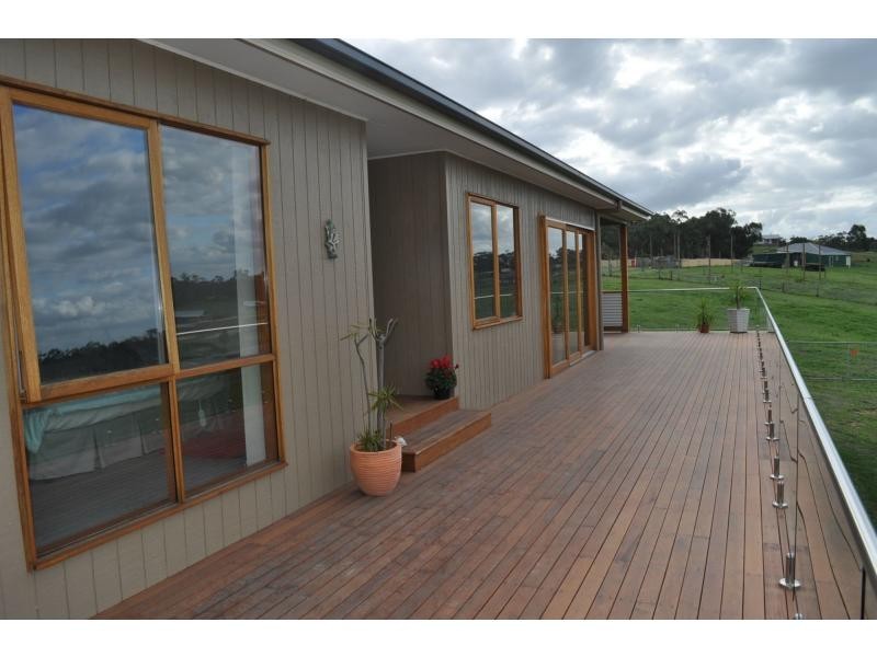 49 Eagle Rise, Nyora VIC 3987