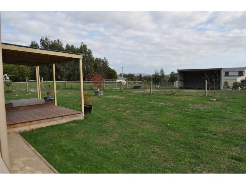 49 Eagle Rise, Nyora VIC 3987