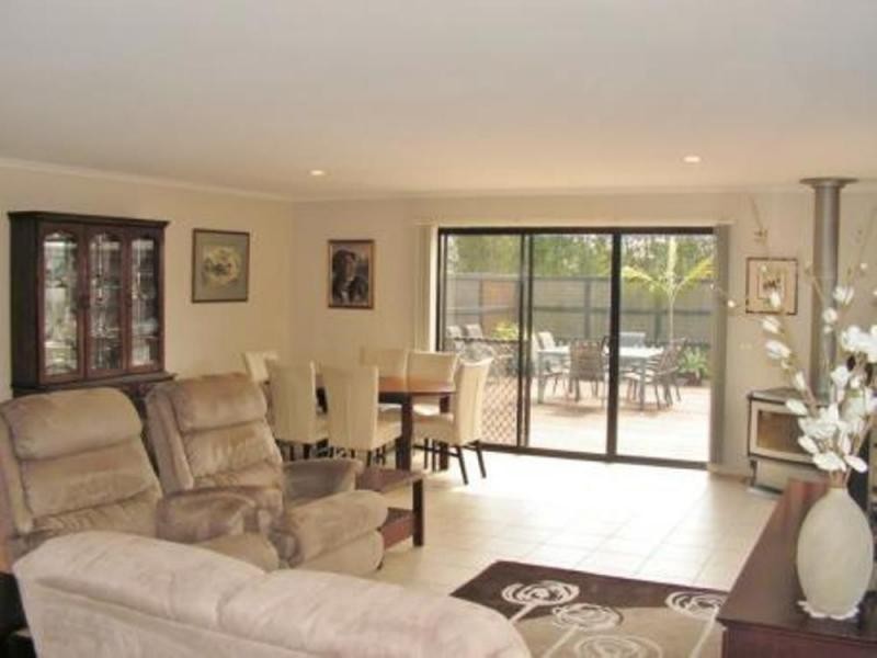 5 Casuarina Court, Cowes VIC 3922