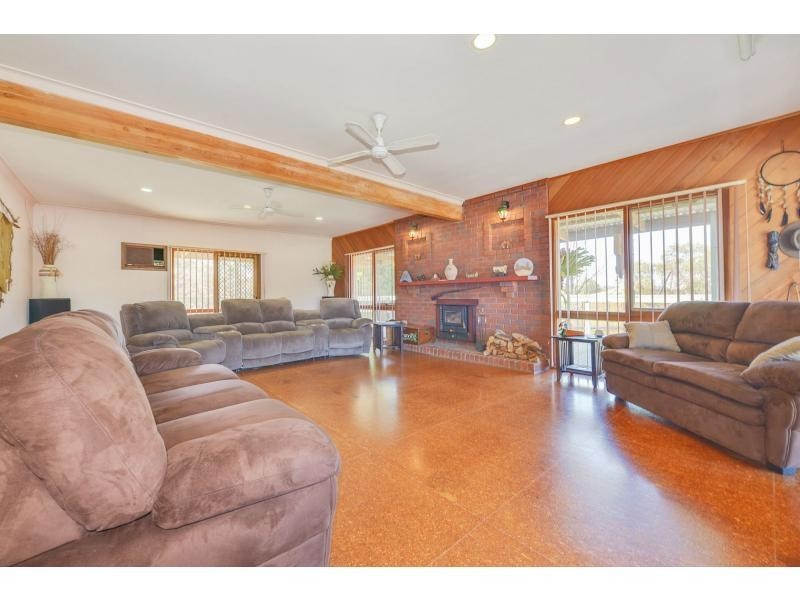 130 Longwarry Drouin Road, Longwarry VIC 3816