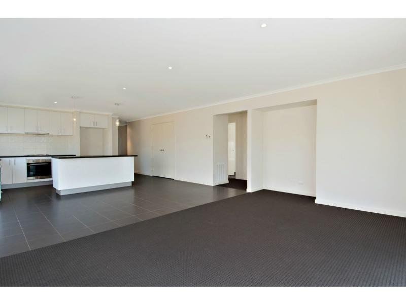 22a Walmac Close, Tooradin VIC 3980