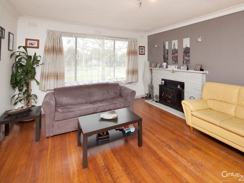 8 Mickle Street, Koo Wee Rup VIC 3981