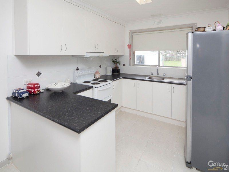 8 Mickle Street, Koo Wee Rup VIC 3981