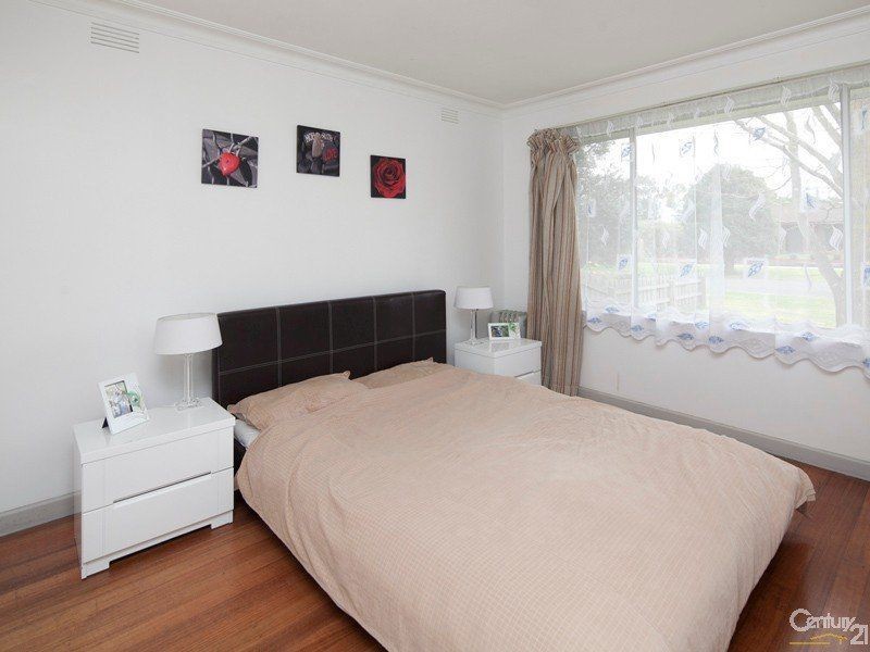 8 Mickle Street, Koo Wee Rup VIC 3981