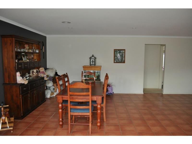 17 Supreme Close, Koo Wee Rup VIC 3981