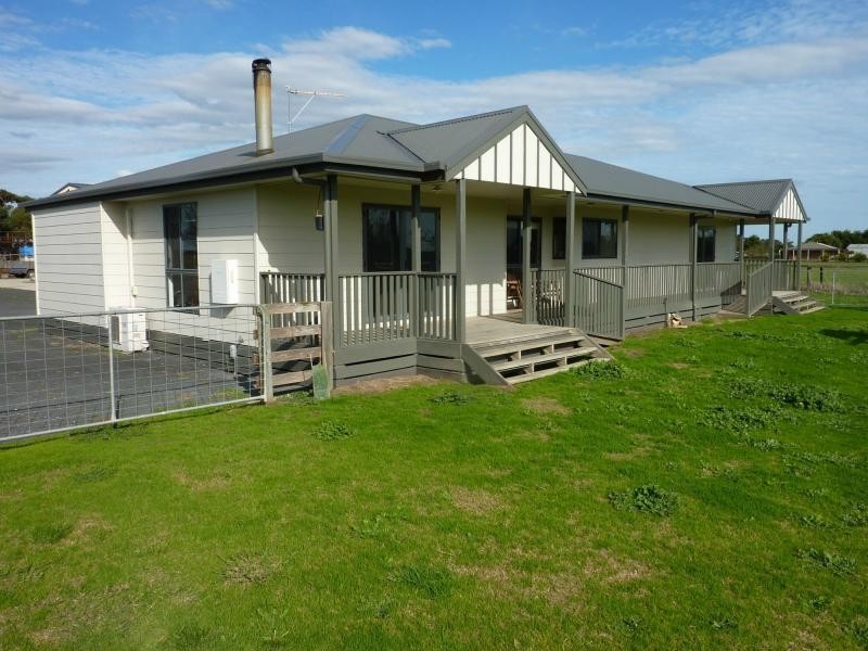 210 Kooweerup Longwarry Road, Koo Wee Rup VIC 3981