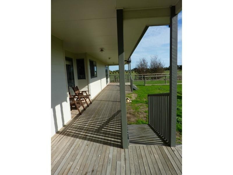 210 Kooweerup Longwarry Road, Koo Wee Rup VIC 3981