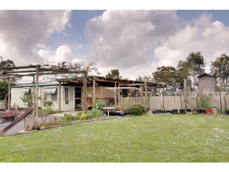 45 Henrys Road, Nyora VIC 3987