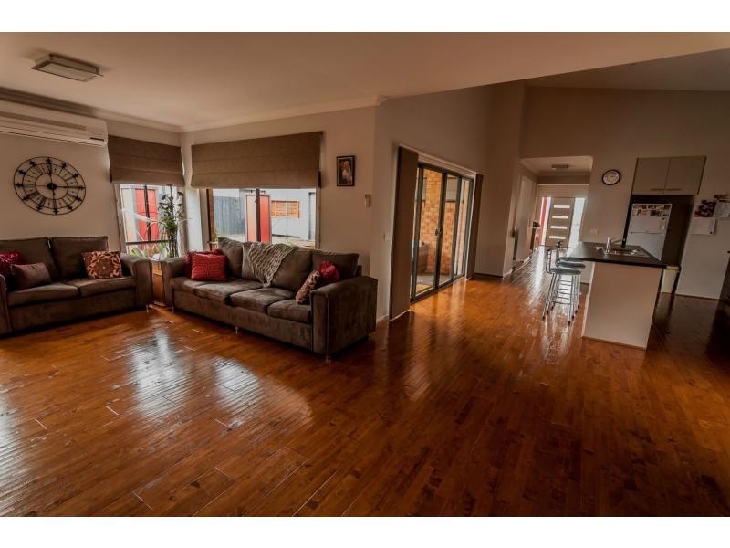 42 Bailey Boulevard, Koo Wee Rup VIC 3981