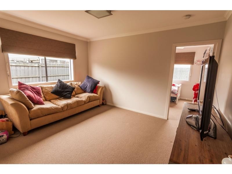 42 Bailey Boulevard, Koo Wee Rup VIC 3981