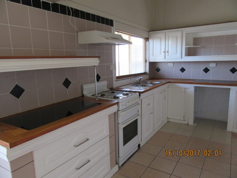 204 Station Street, Koo Wee Rup VIC 3981