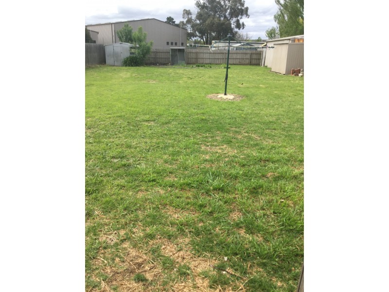 204 Station Street, Koo Wee Rup VIC 3981