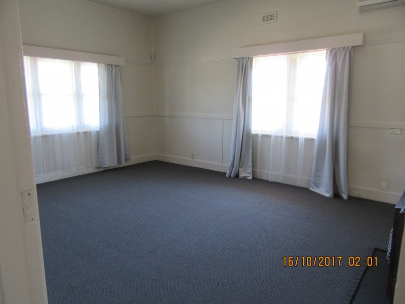 204 Station Street, Koo Wee Rup VIC 3981