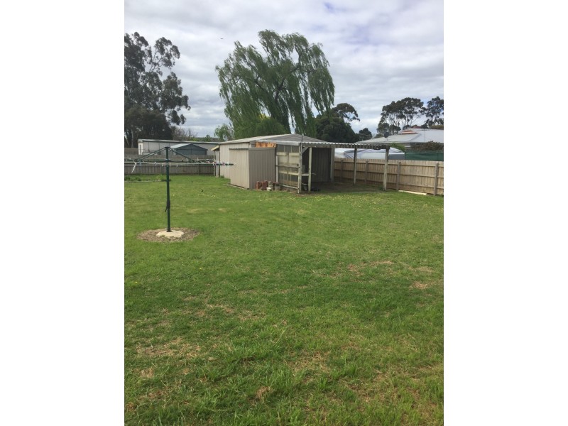 204 Station Street, Koo Wee Rup VIC 3981