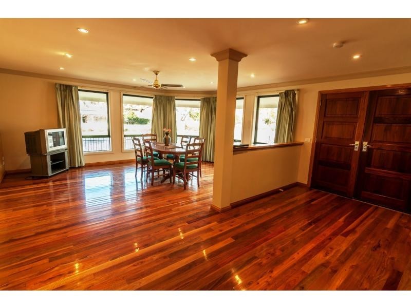 327a Rossiter Road, Koo Wee Rup VIC 3981