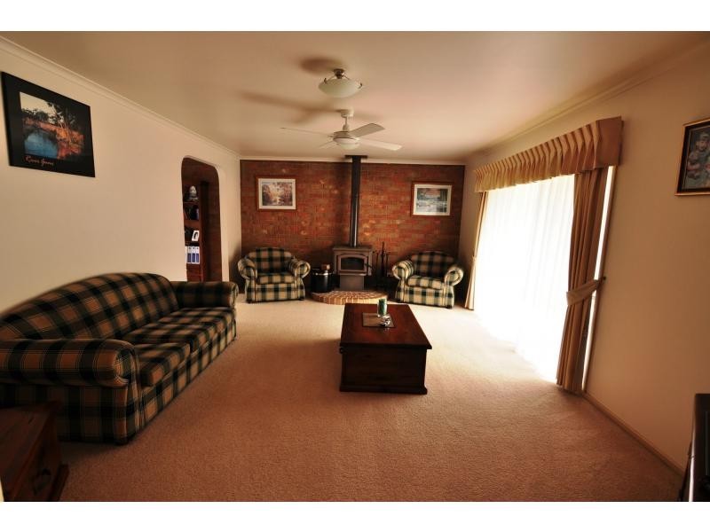 9 Grundy Avenue, Nyora VIC 3987