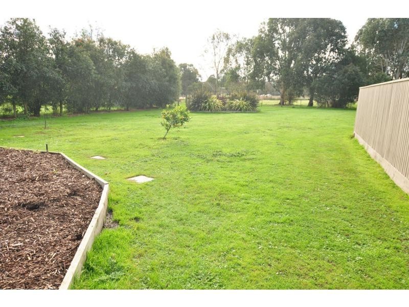 9 Grundy Avenue, Nyora VIC 3987