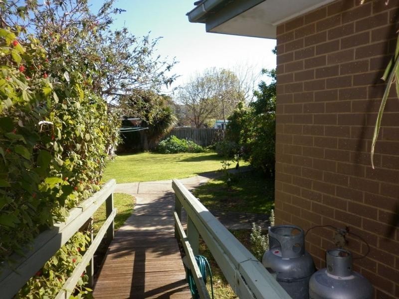 15 Edgar Road, San Remo VIC 3925