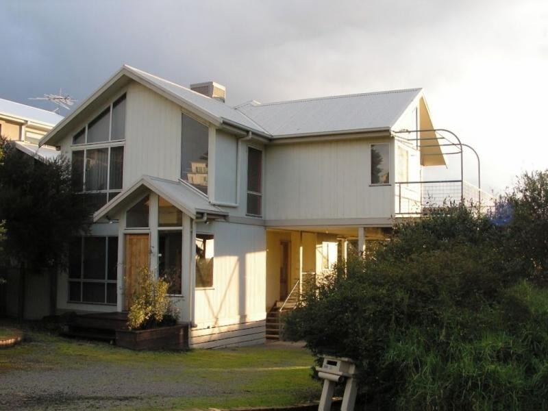 19 The Broadway Avenue, San Remo VIC 3925