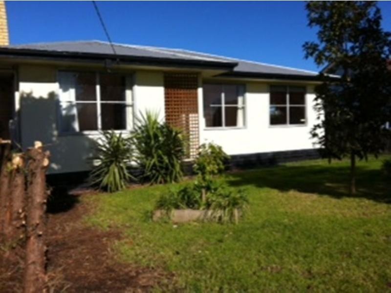 27 Henry Street, Koo Wee Rup VIC 3981