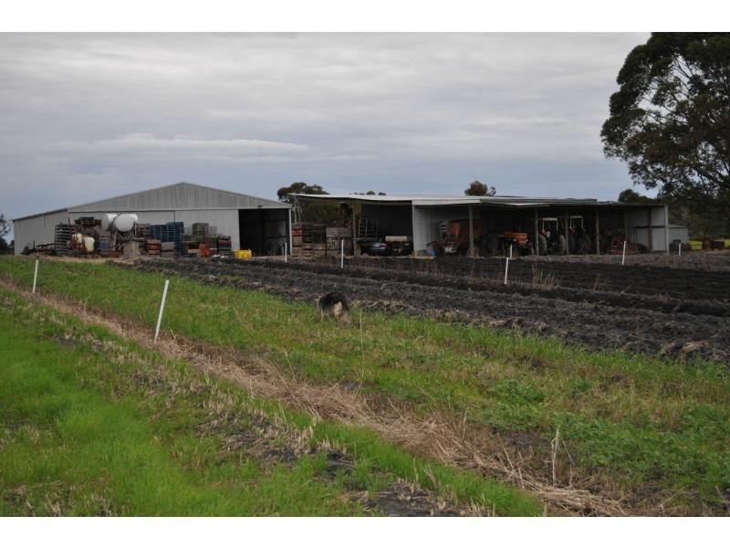 320 Nyora St.Heliers Road, Woodleigh VIC 3945