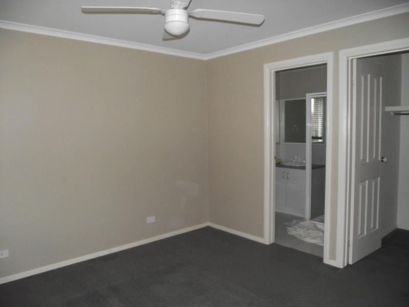 18 Bailey Boulevard, Koo Wee Rup VIC 3981