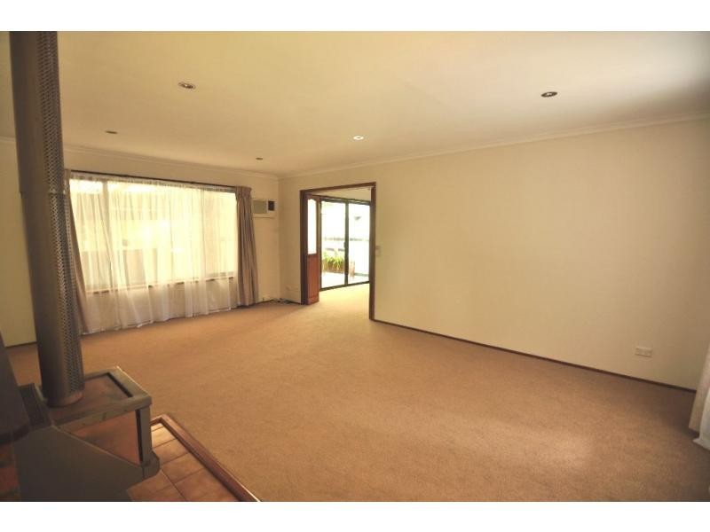 5 Hewson Street, Nyora VIC 3987