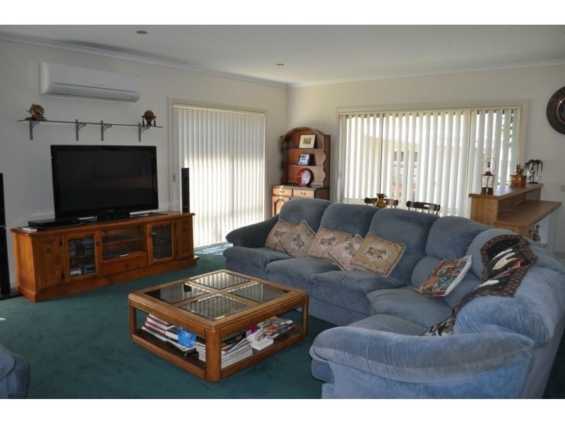 25 Grange Court, Koo Wee Rup VIC 3981