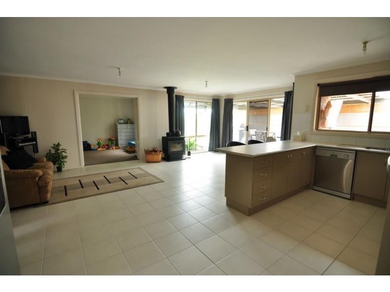 58 Bailey Boulevard, Koo Wee Rup VIC 3981